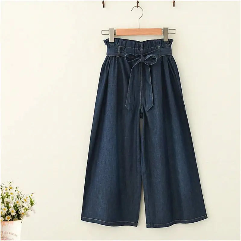 Sweet Wood Ear Cropped Jeans for Women